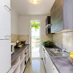 & Mazdin Apartment *
