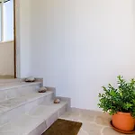 Apartment & Mazdin