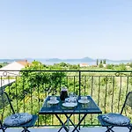 Apartment & Mazdin *