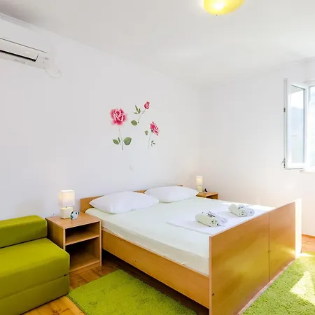 Appartement & Mazdin